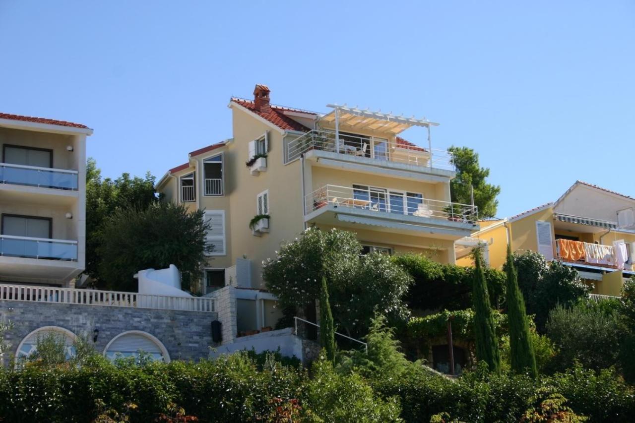 Apartments Boris Omiš Exterior foto